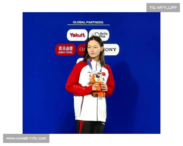 覃海洋李冰洁获评亚洲最佳游泳运动员，世锦赛创世界最佳